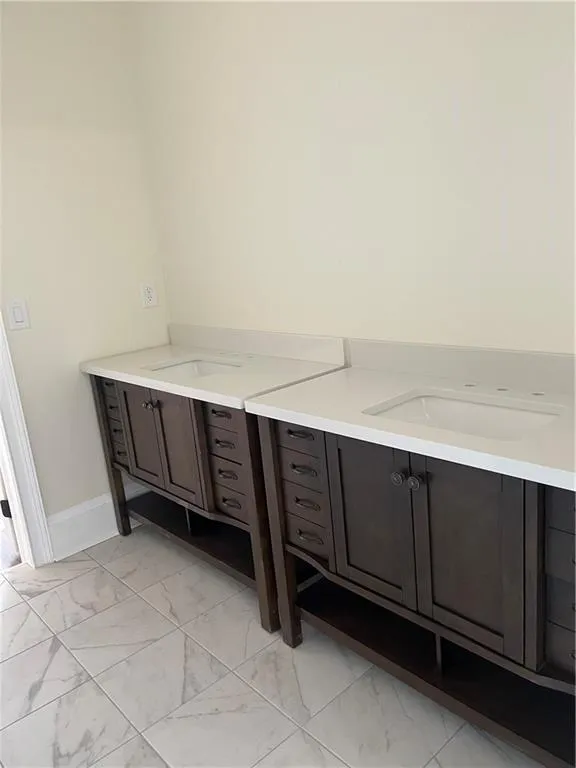 4412 Brookview Drive Se, Atlanta, Georgia 30339, 5 Bedrooms Bedrooms, ,4 BathroomsBathrooms,Residential,For Sale,4412 Brookview Drive Se,7511175