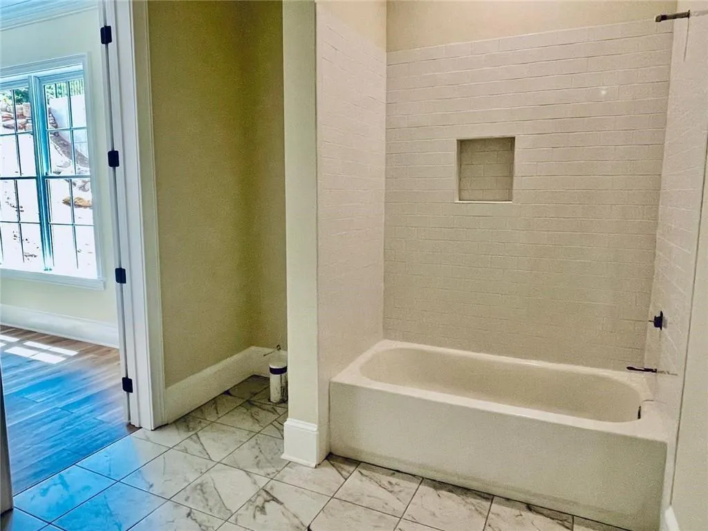 4412 Brookview Drive Se, Atlanta, Georgia 30339, 5 Bedrooms Bedrooms, ,4 BathroomsBathrooms,Residential,For Sale,4412 Brookview Drive Se,7511175