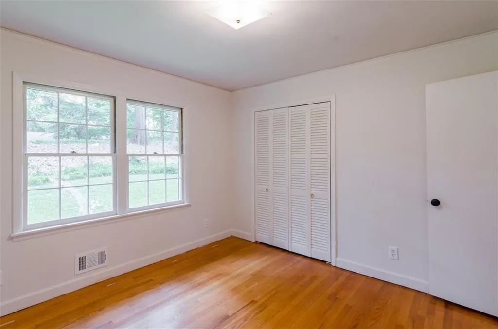 6718 Brandon Mill Road, Atlanta, Georgia 30328, 3 Bedrooms Bedrooms, ,2 BathroomsBathrooms,Residential,Sold,6718 Brandon Mill Road,5704758