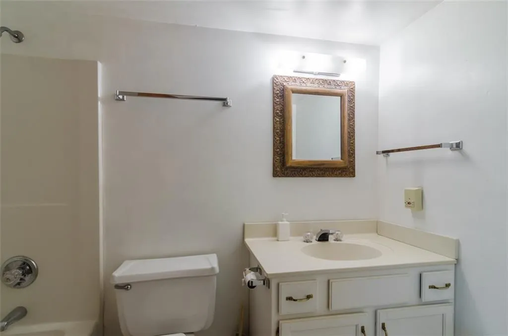 6718 Brandon Mill Road, Atlanta, Georgia 30328, 3 Bedrooms Bedrooms, ,2 BathroomsBathrooms,Residential,Sold,6718 Brandon Mill Road,5704758