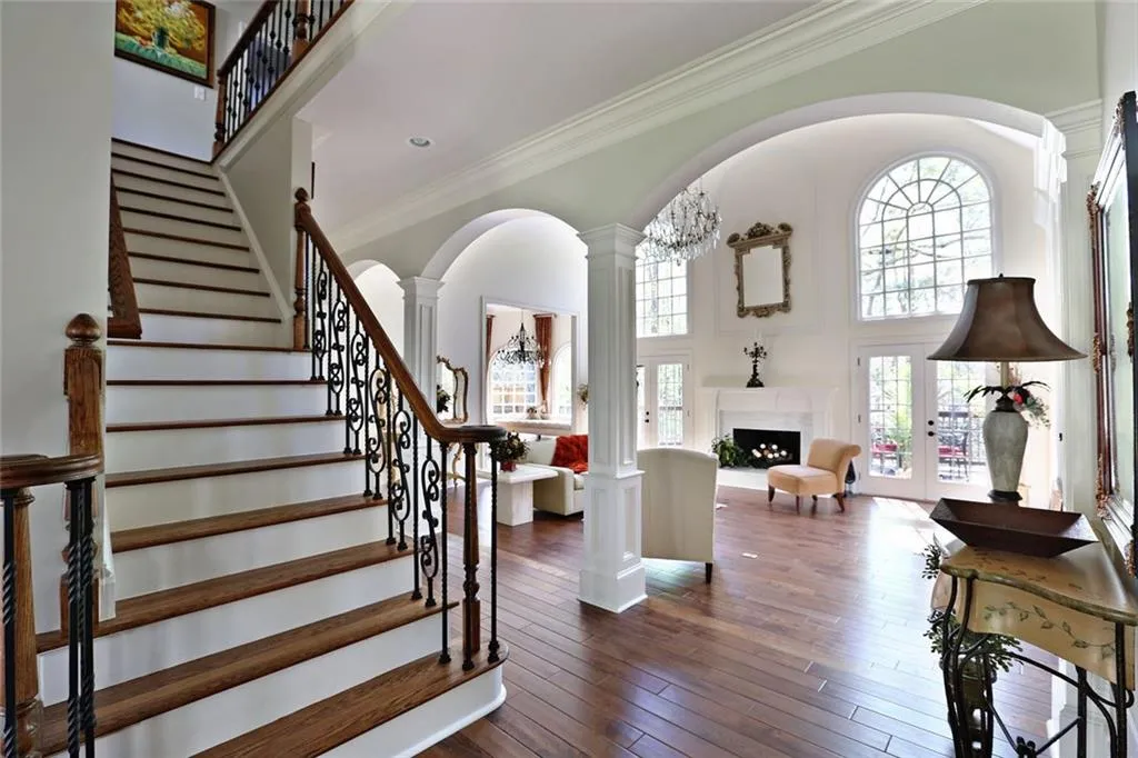 1330 Westminster Walk Nw, Atlanta, Georgia 30327, 6 Bedrooms Bedrooms, ,4 BathroomsBathrooms,Residential,Sold,1330 Westminster Walk Nw,5669346