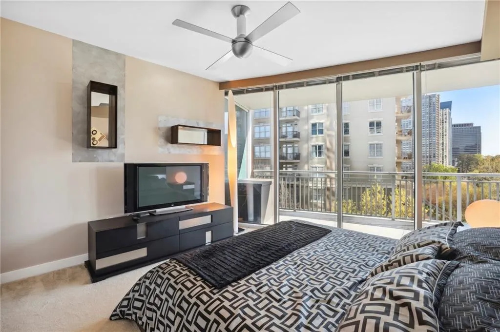 3338 Peachtree Road Ne Unit 606, Atlanta, Georgia 30326, 1 Bedroom Bedrooms, ,1 BathroomBathrooms,Residential,Sold,3338 Peachtree Road Ne Unit 606,7191011