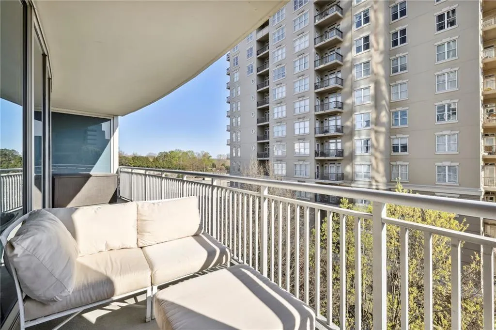 3338 Peachtree Road Ne Unit 606, Atlanta, Georgia 30326, 1 Bedroom Bedrooms, ,1 BathroomBathrooms,Residential,Sold,3338 Peachtree Road Ne Unit 606,7191011