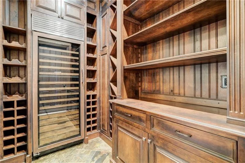 4966 Powers Ferry Road, Atlanta, Georgia 30327, 5 Bedrooms Bedrooms, ,5 BathroomsBathrooms,Residential,Sold,4966 Powers Ferry Road,6582402