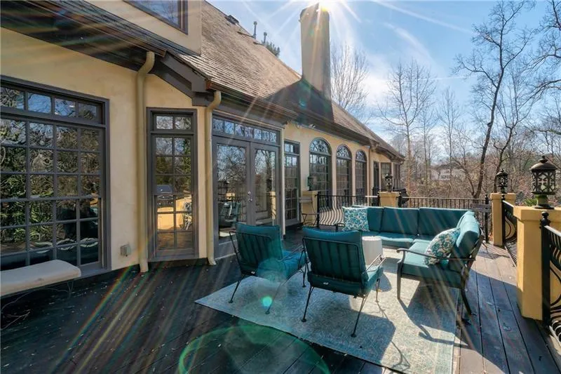 4966 Powers Ferry Road, Atlanta, Georgia 30327, 5 Bedrooms Bedrooms, ,5 BathroomsBathrooms,Residential,Sold,4966 Powers Ferry Road,6582402