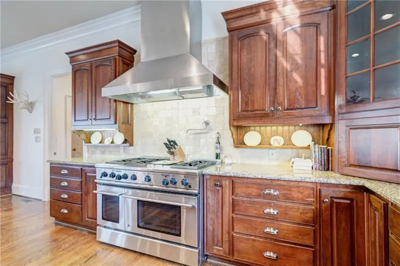 4966 Powers Ferry Road, Atlanta, Georgia 30327, 5 Bedrooms Bedrooms, ,5 BathroomsBathrooms,Residential,Sold,4966 Powers Ferry Road,6582402