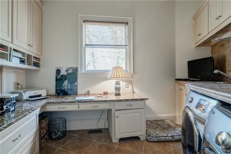 4966 Powers Ferry Road, Atlanta, Georgia 30327, 5 Bedrooms Bedrooms, ,5 BathroomsBathrooms,Residential,Sold,4966 Powers Ferry Road,6582402