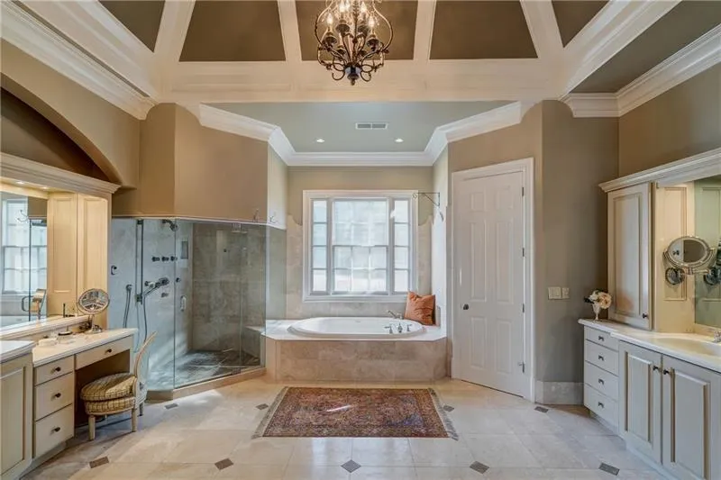4966 Powers Ferry Road, Atlanta, Georgia 30327, 5 Bedrooms Bedrooms, ,5 BathroomsBathrooms,Residential,Sold,4966 Powers Ferry Road,6582402