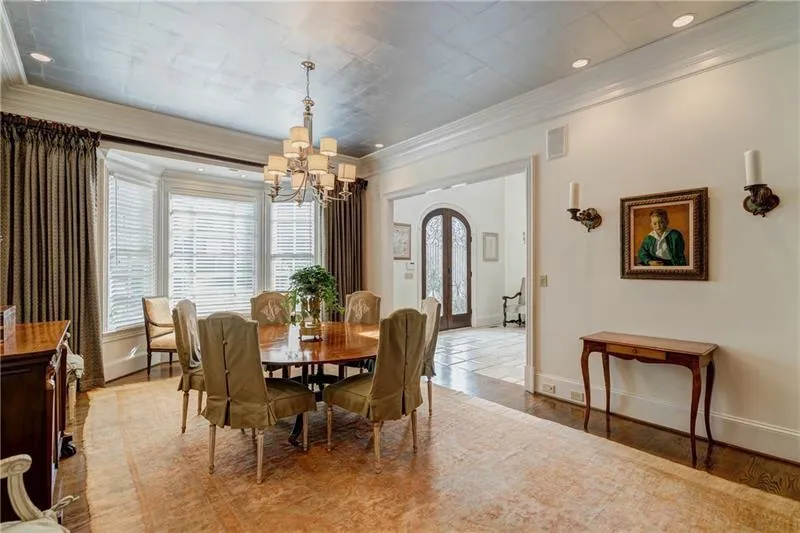 4966 Powers Ferry Road, Atlanta, Georgia 30327, 5 Bedrooms Bedrooms, ,5 BathroomsBathrooms,Residential,Sold,4966 Powers Ferry Road,6582402