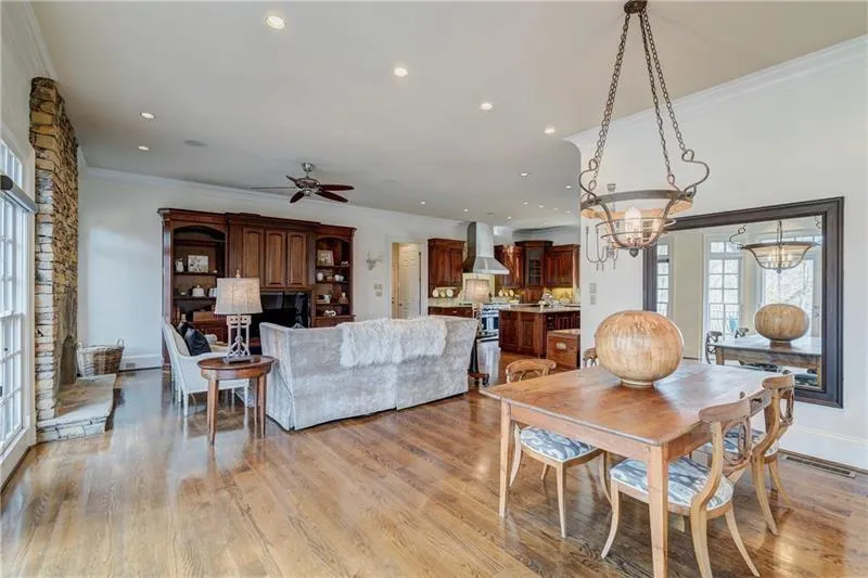 4966 Powers Ferry Road, Atlanta, Georgia 30327, 5 Bedrooms Bedrooms, ,5 BathroomsBathrooms,Residential,Sold,4966 Powers Ferry Road,6582402