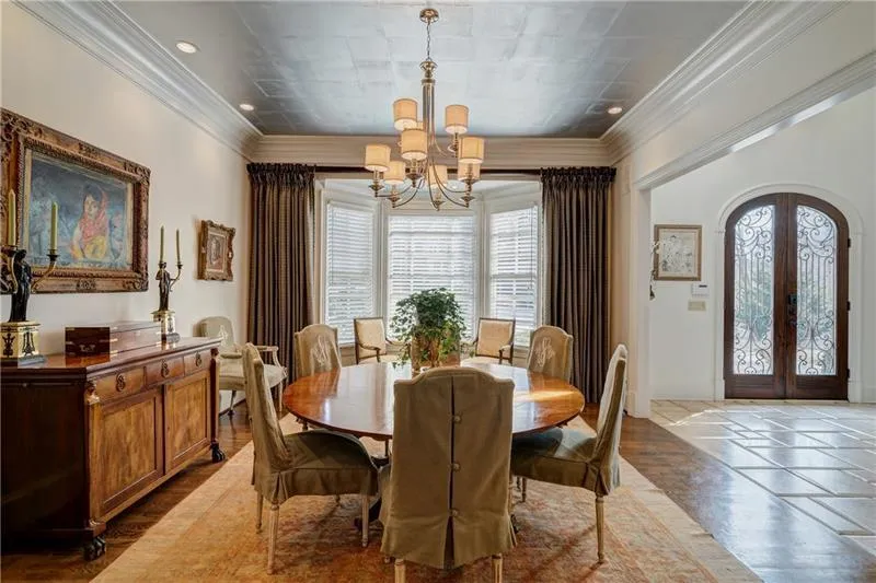 4966 Powers Ferry Road, Atlanta, Georgia 30327, 5 Bedrooms Bedrooms, ,5 BathroomsBathrooms,Residential,Sold,4966 Powers Ferry Road,6582402