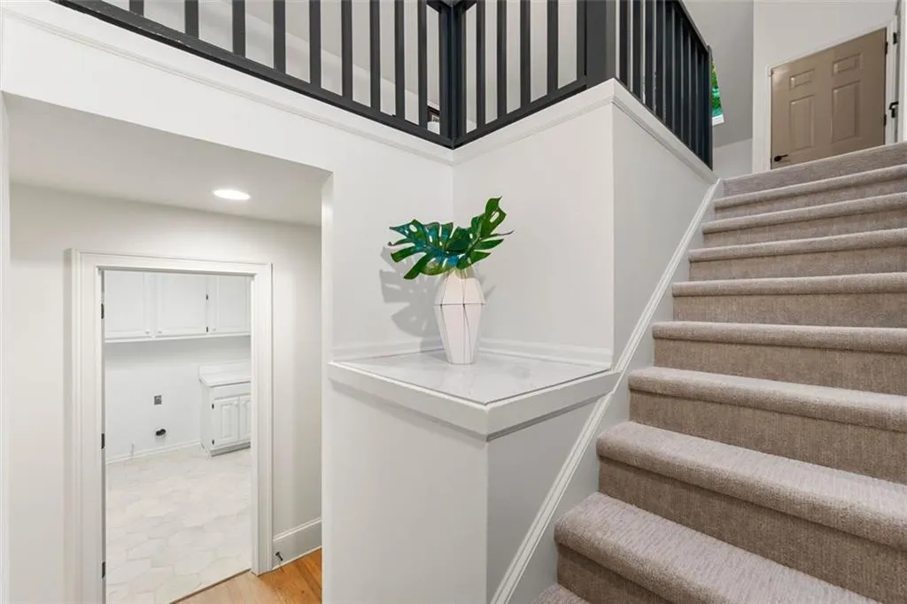 7015 Brandon Mill Road, Atlanta, Georgia 30328, 5 Bedrooms Bedrooms, ,4 BathroomsBathrooms,Residential,Sold,7015 Brandon Mill Road,7446612