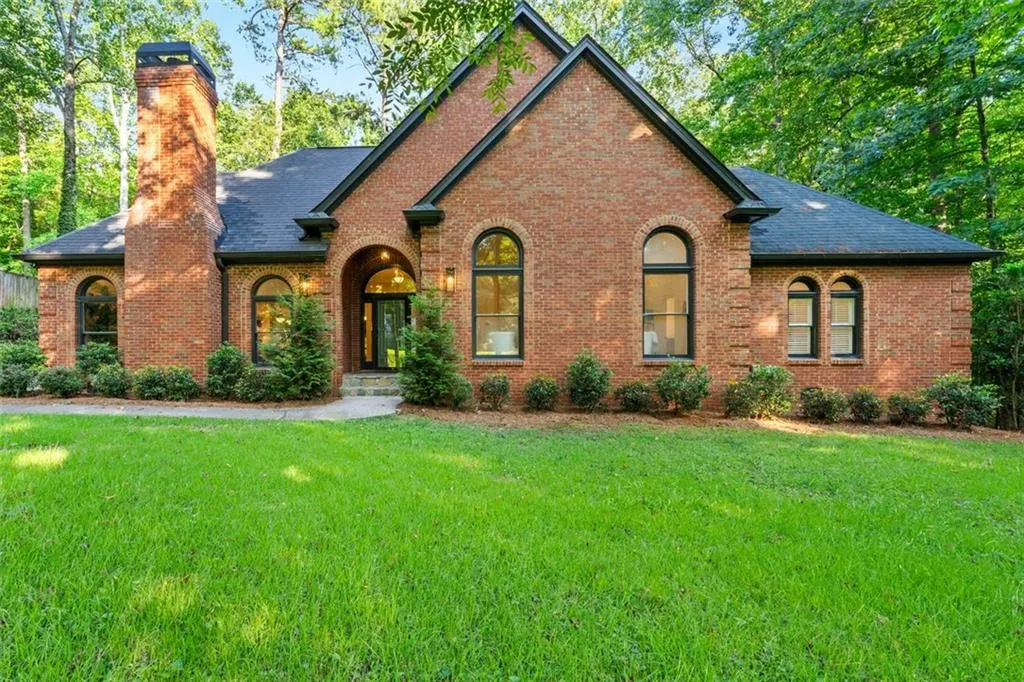 7015 Brandon Mill Road, Atlanta, Georgia 30328, 5 Bedrooms Bedrooms, ,4 BathroomsBathrooms,Residential,Sold,7015 Brandon Mill Road,7446612