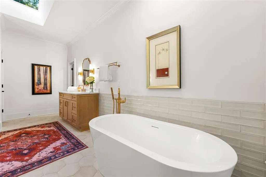 7015 Brandon Mill Road, Atlanta, Georgia 30328, 5 Bedrooms Bedrooms, ,4 BathroomsBathrooms,Residential,Sold,7015 Brandon Mill Road,7446612