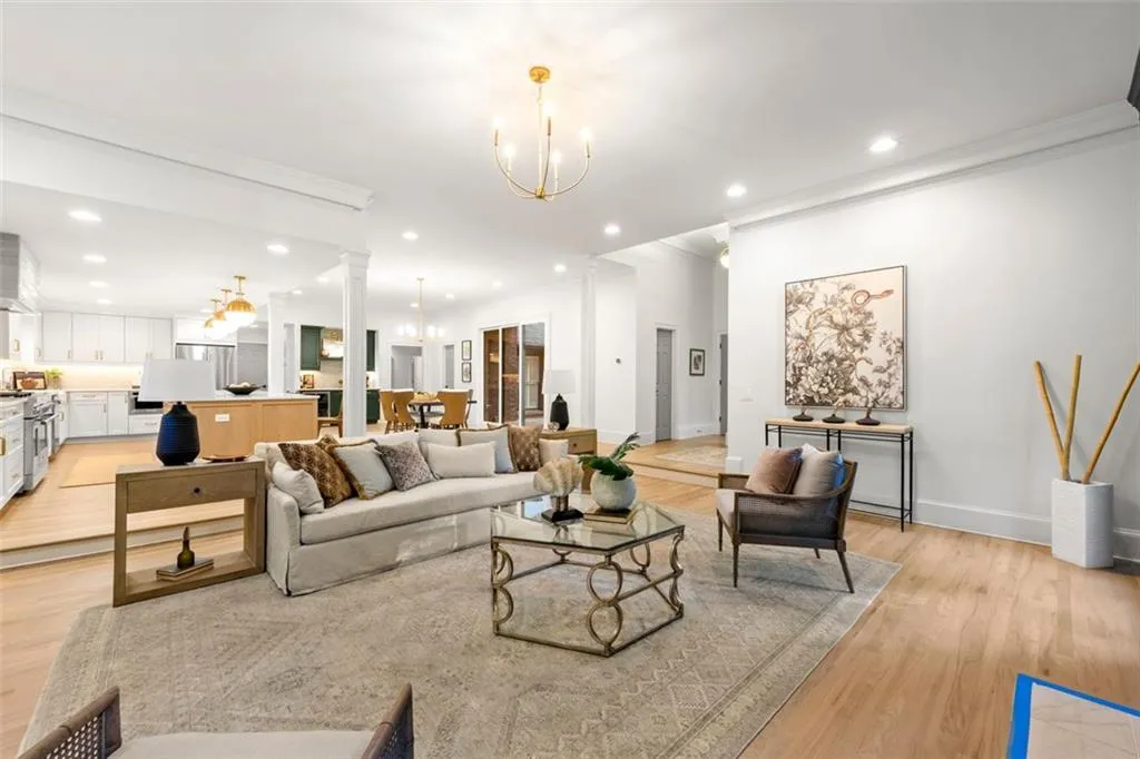 7015 Brandon Mill Road, Atlanta, Georgia 30328, 5 Bedrooms Bedrooms, ,4 BathroomsBathrooms,Residential,Sold,7015 Brandon Mill Road,7446612