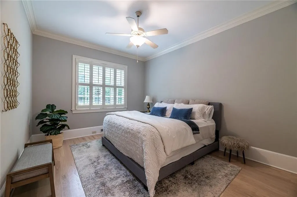 770 E Northway Lane, Sandy Springs, Georgia 30342, 6 Bedrooms Bedrooms, ,6 BathroomsBathrooms,Residential,Sold,770 E Northway Lane,7379003