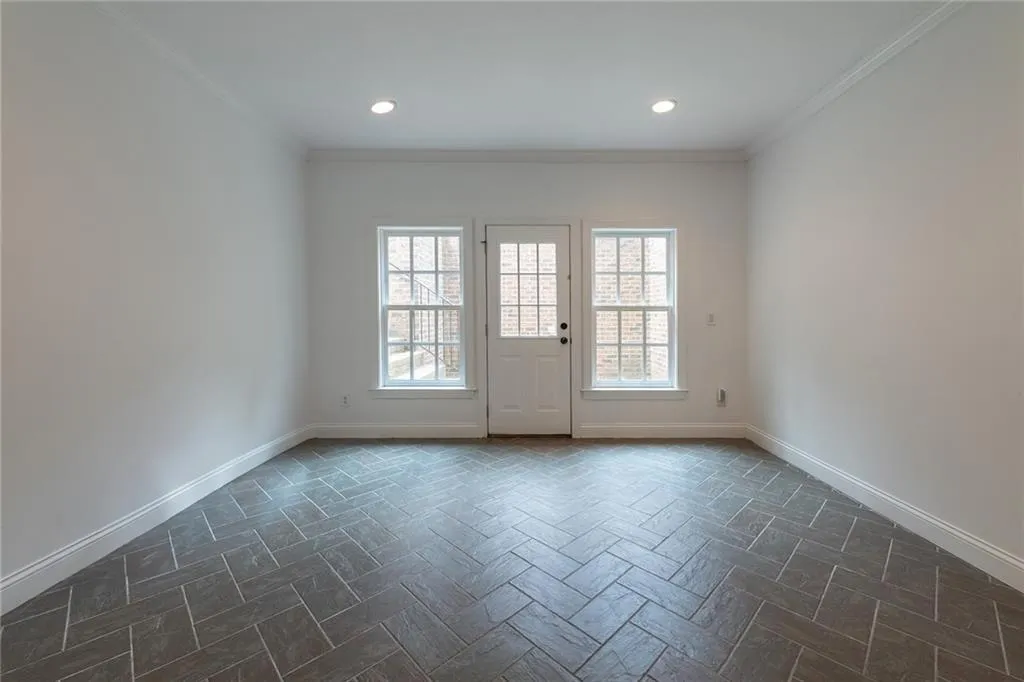 770 E Northway Lane, Sandy Springs, Georgia 30342, 6 Bedrooms Bedrooms, ,6 BathroomsBathrooms,Residential,Sold,770 E Northway Lane,7379003
