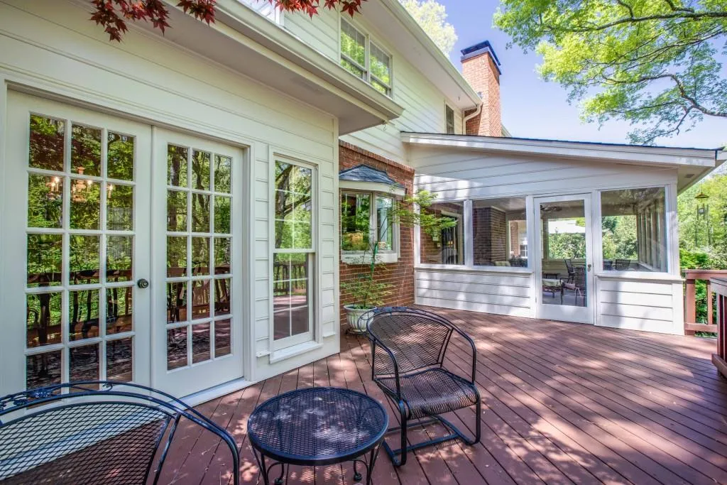 1995 Old Dominion Road, Atlanta, Georgia 30350, 6 Bedrooms Bedrooms, ,4 BathroomsBathrooms,Residential,Sold,1995 Old Dominion Road,5999230