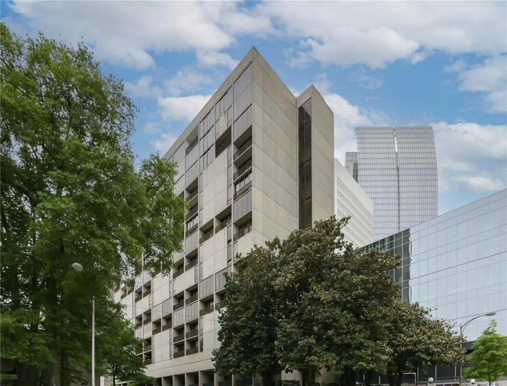 145 15th Street Ne Unit 207, Atlanta, Georgia 30309, 1 Bedroom Bedrooms, ,1 BathroomBathrooms,Residential,For Sale,145 15th Street Ne Unit 207,7620259