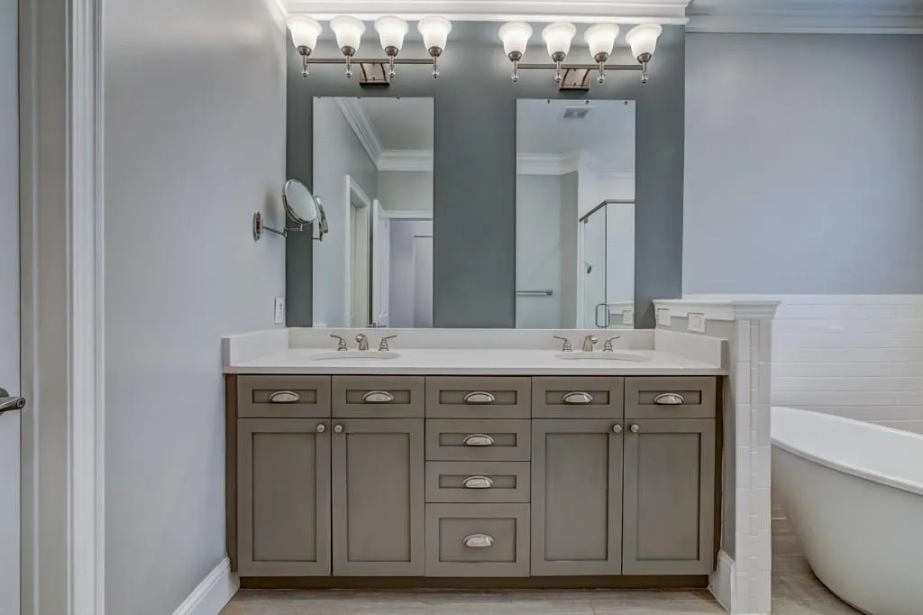 1119 Glenridge Place, Atlanta, Georgia 30342, 1 Bedroom Bedrooms, ,1 BathroomBathrooms,Residential,Sold,1119 Glenridge Place,5895718