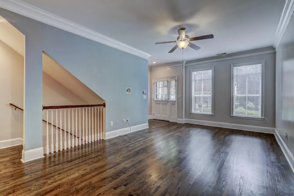 1119 Glenridge Place, Atlanta, Georgia 30342, 1 Bedroom Bedrooms, ,1 BathroomBathrooms,Residential,Sold,1119 Glenridge Place,5895718