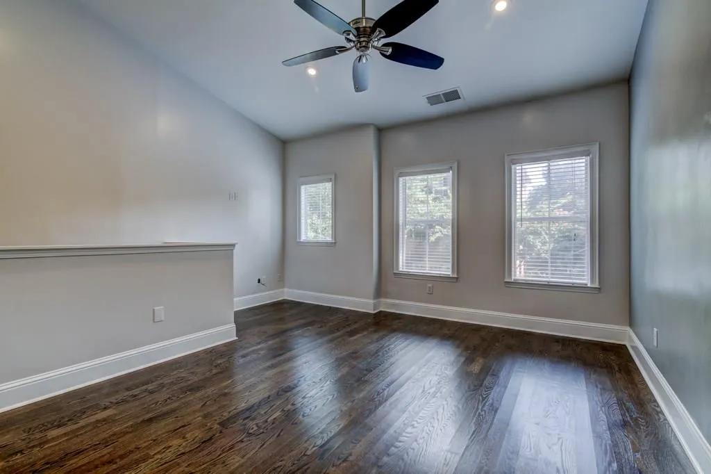 1119 Glenridge Place, Atlanta, Georgia 30342, 1 Bedroom Bedrooms, ,1 BathroomBathrooms,Residential,Sold,1119 Glenridge Place,5895718