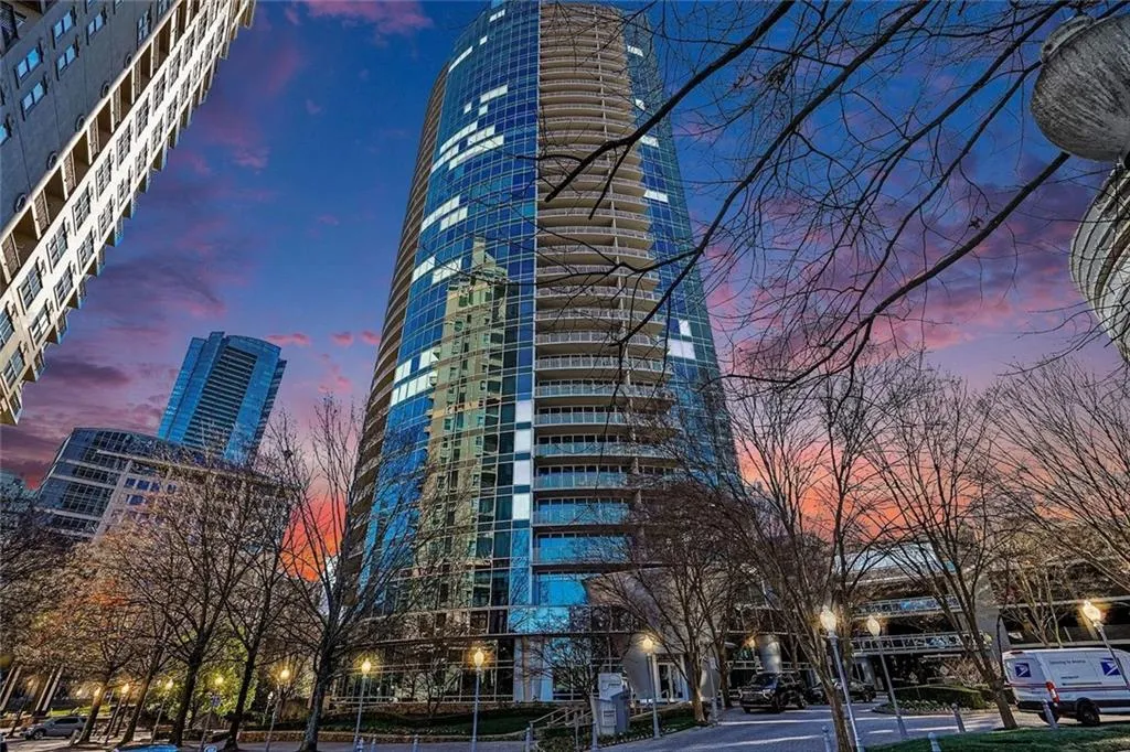 3338 Peachtree Road Ne Unit 709, Atlanta, Georgia 30326, 2 Bedrooms Bedrooms, 0 ,2 BathroomsBathrooms,Residential,Sold,3338 Peachtree Road Ne Unit 709,7705784