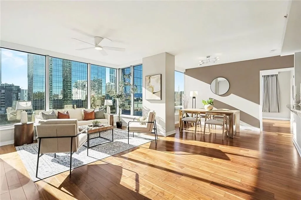 3338 Peachtree Road Ne Unit 709, Atlanta, Georgia 30326, 2 Bedrooms Bedrooms, 0 ,2 BathroomsBathrooms,Residential,For Sale,3338 Peachtree Road Ne Unit 709,7705784