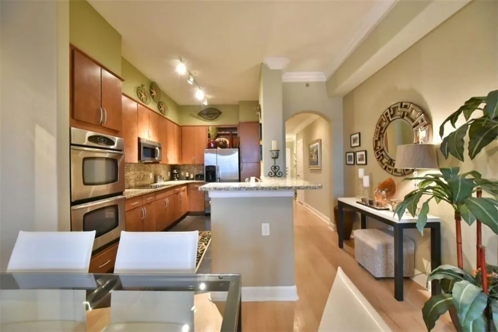 3445 Stratford Road Ne Unit 1801, Atlanta, Georgia 30326, 2 Bedrooms Bedrooms, ,2 BathroomsBathrooms,Residential,Sold,3445 Stratford Road Ne Unit 1801,5738449