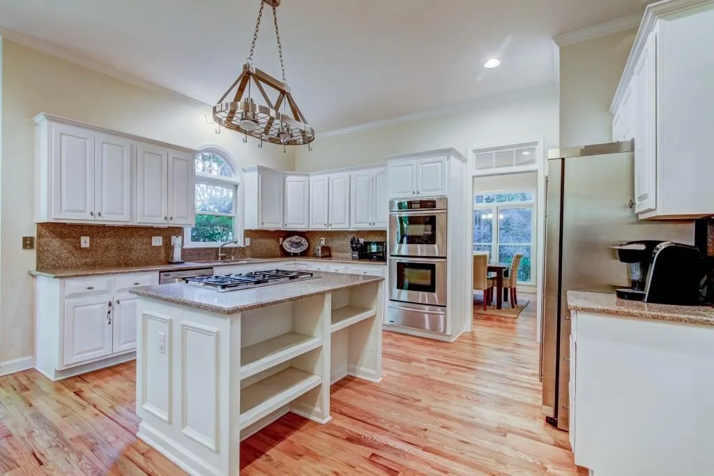 5705 Cameron Hall Place Nw, Sandy Springs, Georgia 30328, 4 Bedrooms Bedrooms, ,3 BathroomsBathrooms,Residential,Sold,5705 Cameron Hall Place Nw,6034805