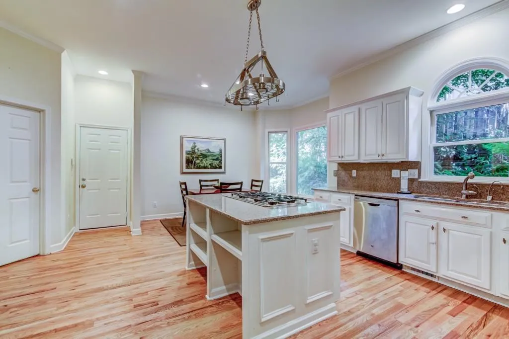 5705 Cameron Hall Place Nw, Sandy Springs, Georgia 30328, 4 Bedrooms Bedrooms, ,3 BathroomsBathrooms,Residential,Sold,5705 Cameron Hall Place Nw,6034805