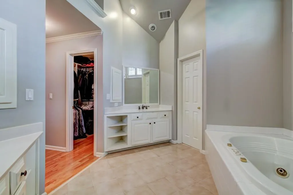 5705 Cameron Hall Place Nw, Sandy Springs, Georgia 30328, 4 Bedrooms Bedrooms, ,3 BathroomsBathrooms,Residential,Sold,5705 Cameron Hall Place Nw,6034805