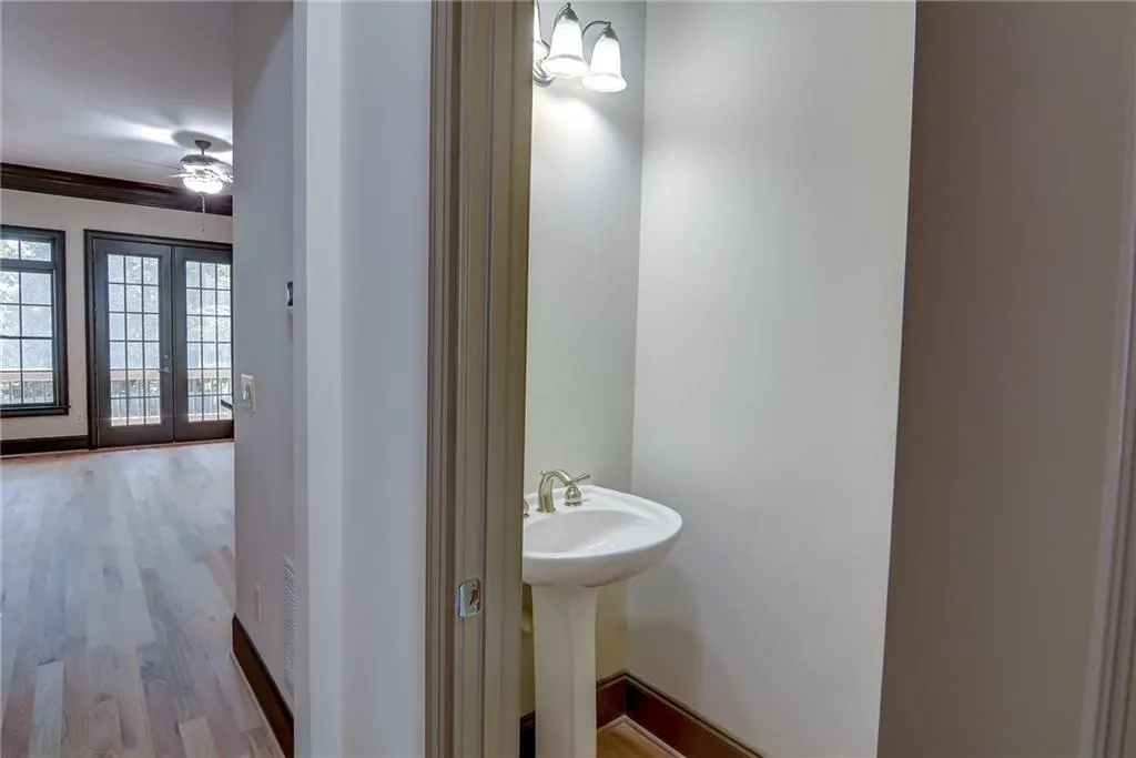 1023 Pearl Point, Sandy Springs, Georgia 30328, 2 Bedrooms Bedrooms, ,3 BathroomsBathrooms,Residential,Sold,1023 Pearl Point,6588749