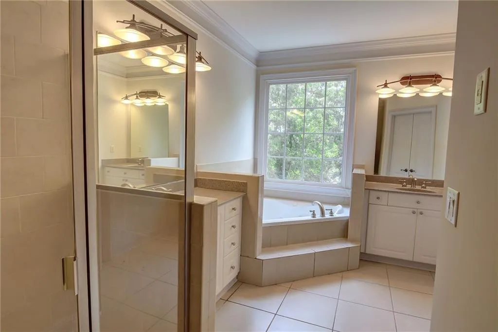 1023 Pearl Point, Sandy Springs, Georgia 30328, 2 Bedrooms Bedrooms, ,3 BathroomsBathrooms,Residential,Sold,1023 Pearl Point,6588749