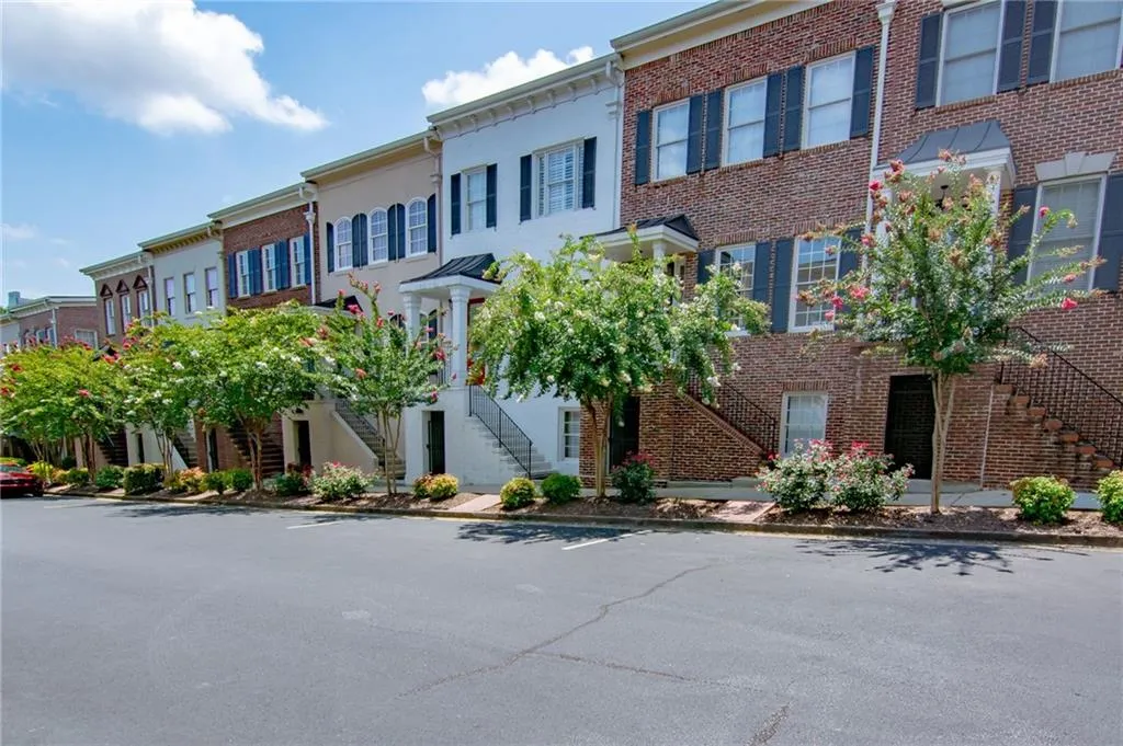 1023 Pearl Point, Sandy Springs, Georgia 30328, 2 Bedrooms Bedrooms, ,3 BathroomsBathrooms,Residential,Sold,1023 Pearl Point,6588749