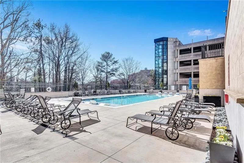 3040 Peachtree Road Nw Unit 1602, Atlanta, Georgia 30305, 1 Bedroom Bedrooms, ,1 BathroomBathrooms,Residential,For Sale,3040 Peachtree Road Nw Unit 1602,7675780