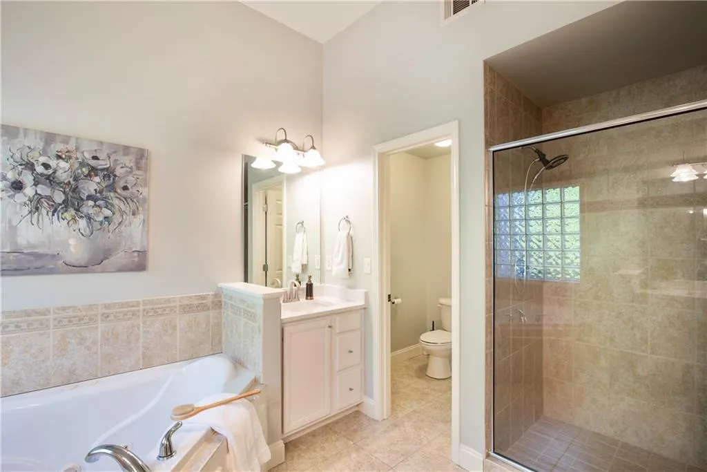 5567 Julian Place, Sandy Springs, Georgia 30342, 4 Bedrooms Bedrooms, ,3 BathroomsBathrooms,Residential,Sold,5567 Julian Place,6623195