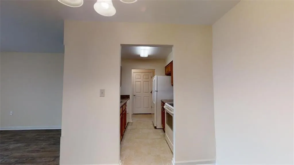 300 Johnson Ferry Road Ne Unit B701, Sandy Springs, Georgia 30328, 1 Bedroom Bedrooms, ,1 BathroomBathrooms,Residential,Sold,300 Johnson Ferry Road Ne Unit B701,7102665