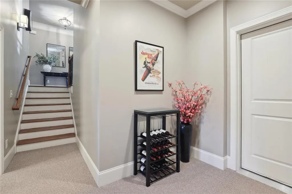 530 Glen Manor Court, Atlanta, Georgia 30328, 5 Bedrooms Bedrooms, ,6 BathroomsBathrooms,Residential,Sold,530 Glen Manor Court,7121307