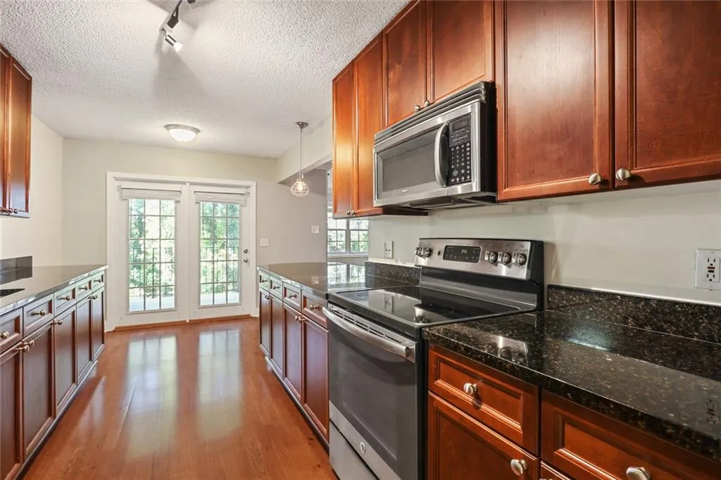 750 Dalrymple Road Unit I2, Sandy Springs, Georgia 30328, 3 Bedrooms Bedrooms, ,2 BathroomsBathrooms,Residential,Sold,750 Dalrymple Road Unit I2,7129488