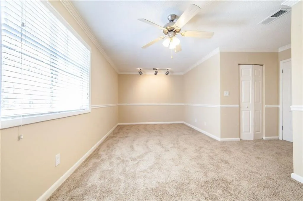 6900 Roswell Road Unit L10, Atlanta, Georgia 30328, 2 Bedrooms Bedrooms, ,2 BathroomsBathrooms,Residential,Sold,6900 Roswell Road Unit L10,5681352