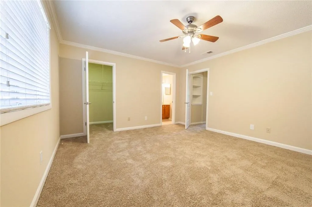 6900 Roswell Road Unit L10, Atlanta, Georgia 30328, 2 Bedrooms Bedrooms, ,2 BathroomsBathrooms,Residential,Sold,6900 Roswell Road Unit L10,5681352