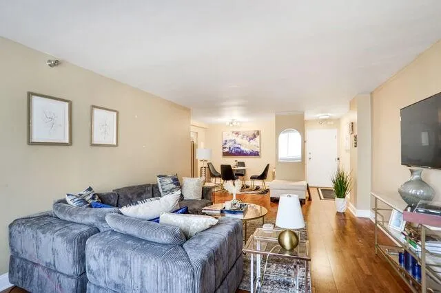 2479 Peachtree Road Unit 503, Atlanta, Georgia 30305, 1 Bedroom Bedrooms, ,1 BathroomBathrooms,Residential,For Sale,2479 Peachtree Road Unit 503,7569341