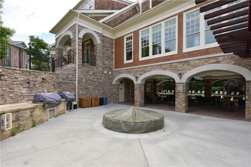 200 River Vista Drive Unit 204, Atlanta, Georgia 30339, 1 Bedroom Bedrooms, ,1 BathroomBathrooms,Residential,Sold,200 River Vista Drive Unit 204,6645719