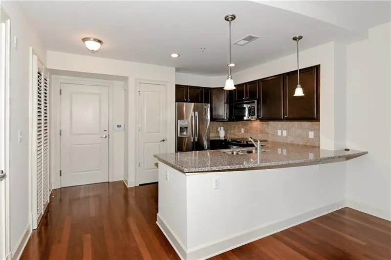 200 River Vista Drive Unit 204, Atlanta, Georgia 30339, 1 Bedroom Bedrooms, ,1 BathroomBathrooms,Residential,Sold,200 River Vista Drive Unit 204,6645719