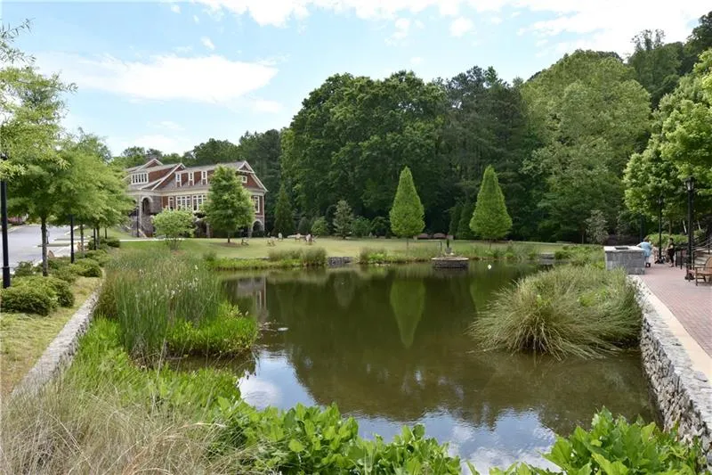 200 River Vista Drive Unit 204, Atlanta, Georgia 30339, 1 Bedroom Bedrooms, ,1 BathroomBathrooms,Residential,Sold,200 River Vista Drive Unit 204,6645719