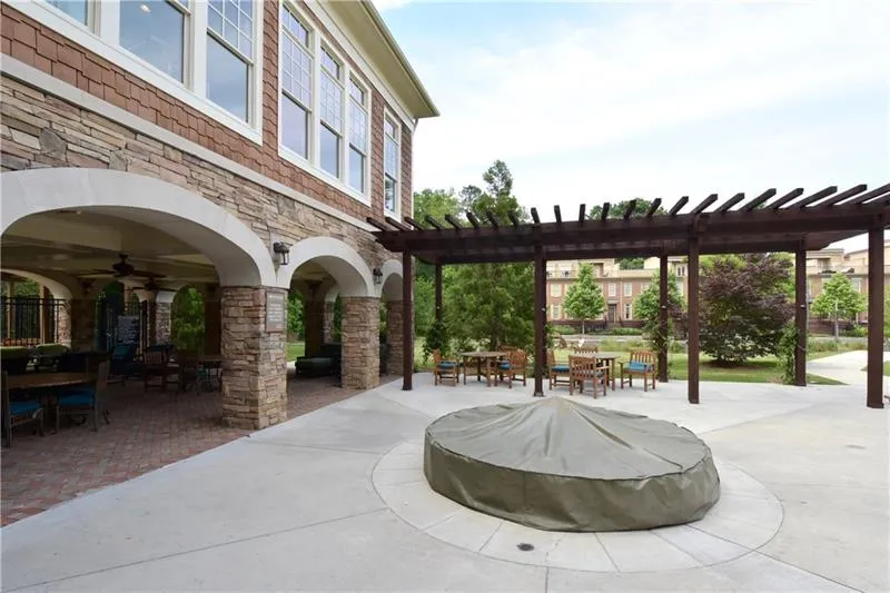 200 River Vista Drive Unit 204, Atlanta, Georgia 30339, 1 Bedroom Bedrooms, ,1 BathroomBathrooms,Residential,Sold,200 River Vista Drive Unit 204,6645719