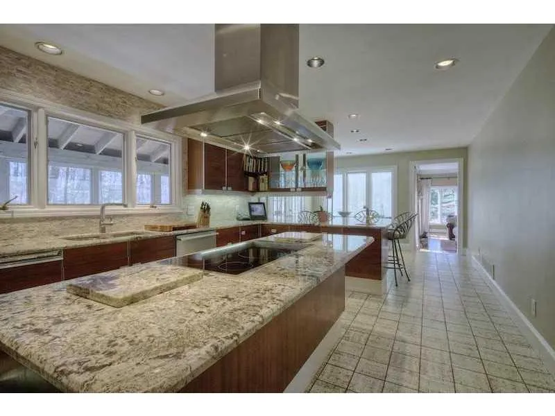 1240 Heards Ferry Road, Atlanta, Georgia 30328, 4 Bedrooms Bedrooms, ,3 BathroomsBathrooms,Residential,Sold,1240 Heards Ferry Road,5063354