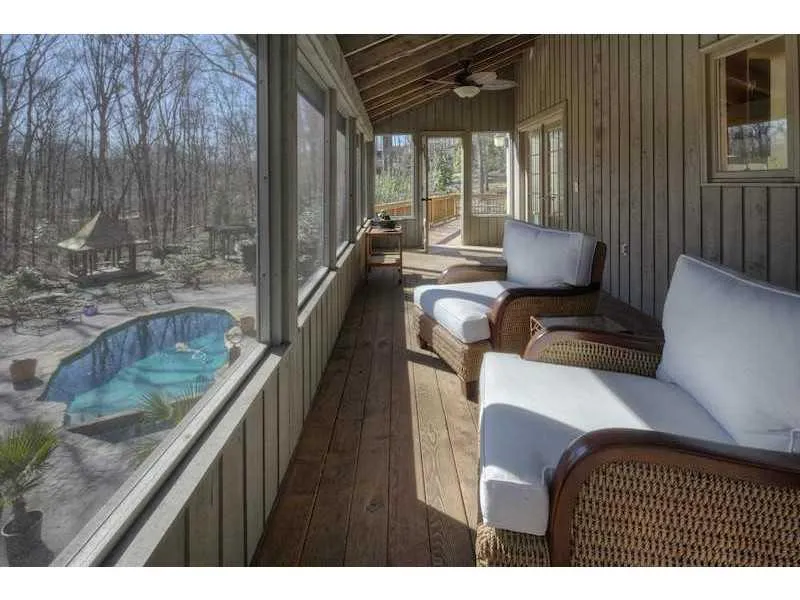 1240 Heards Ferry Road, Atlanta, Georgia 30328, 4 Bedrooms Bedrooms, ,3 BathroomsBathrooms,Residential,Sold,1240 Heards Ferry Road,5063354