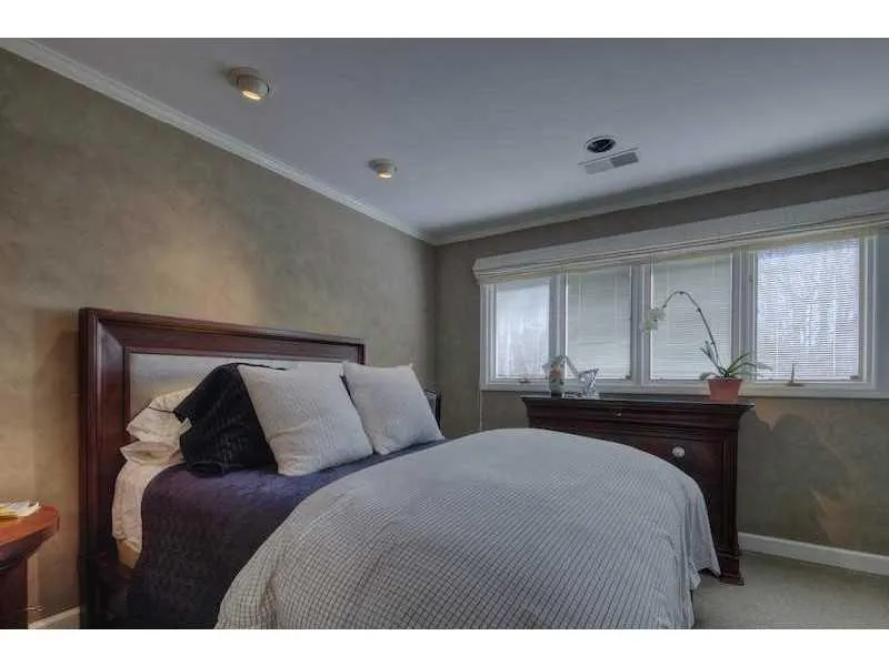 1240 Heards Ferry Road, Atlanta, Georgia 30328, 4 Bedrooms Bedrooms, ,3 BathroomsBathrooms,Residential,Sold,1240 Heards Ferry Road,5063354